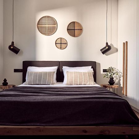 Noema Villa - Stylish Villa With Scenic Serenity, By Zantewize Sarakinadhon Bagian luar foto