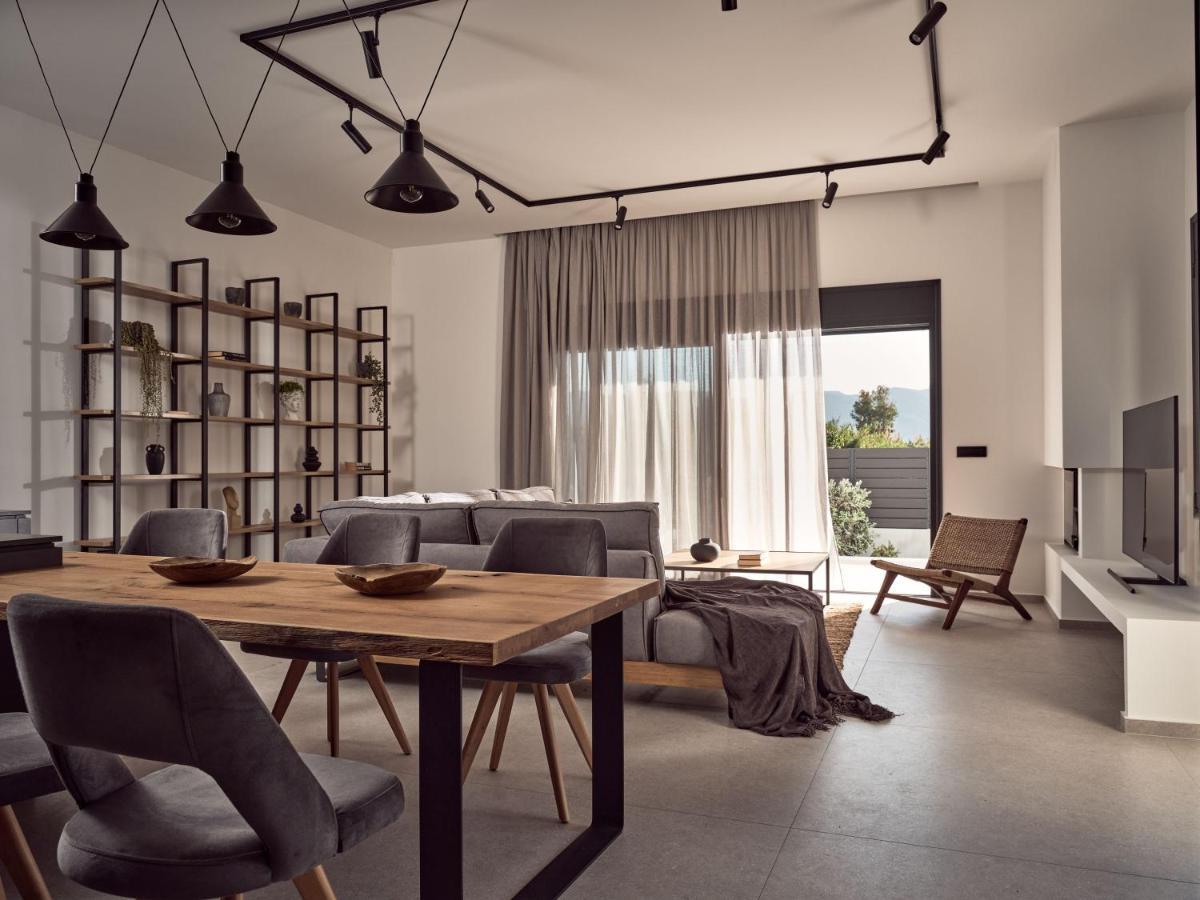 Noema Villa - Stylish Villa With Scenic Serenity, By Zantewize Sarakinadhon Bagian luar foto