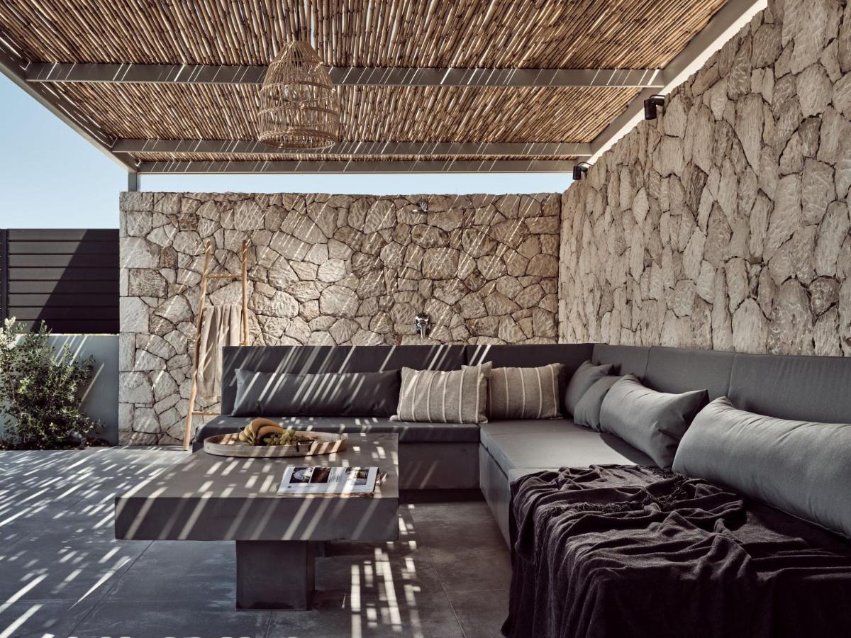 Noema Villa - Stylish Villa With Scenic Serenity, By Zantewize Sarakinadhon Bagian luar foto