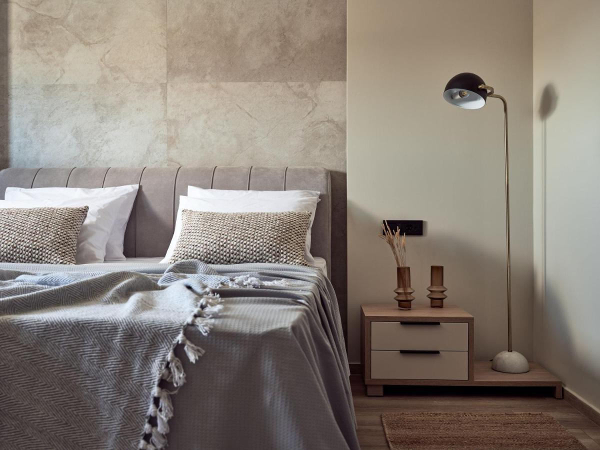 Noema Villa - Stylish Villa With Scenic Serenity, By Zantewize Sarakinadhon Bagian luar foto