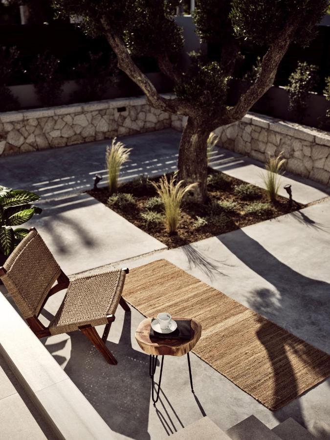 Noema Villa - Stylish Villa With Scenic Serenity, By Zantewize Sarakinadhon Bagian luar foto