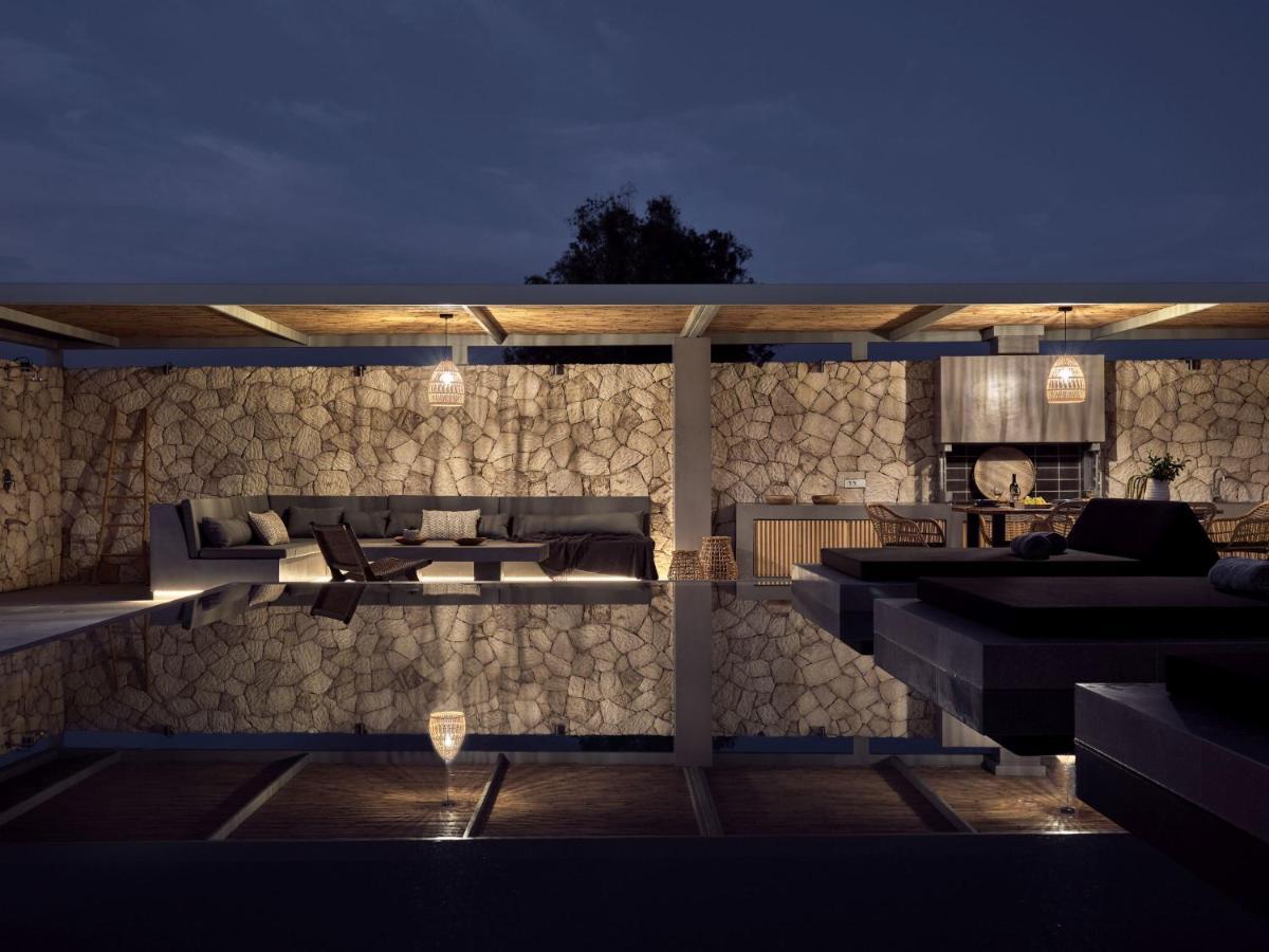 Noema Villa - Stylish Villa With Scenic Serenity, By Zantewize Sarakinadhon Bagian luar foto